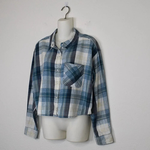 American Eagle Flannel Plaid Button Down Shirt Sz M Crop Oversized Preppy 90s - Picture 2 of 15
